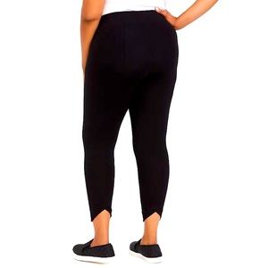 Torrid Size 2 Crop Cutout Back Princess Seam Premium Legging - New With Tags